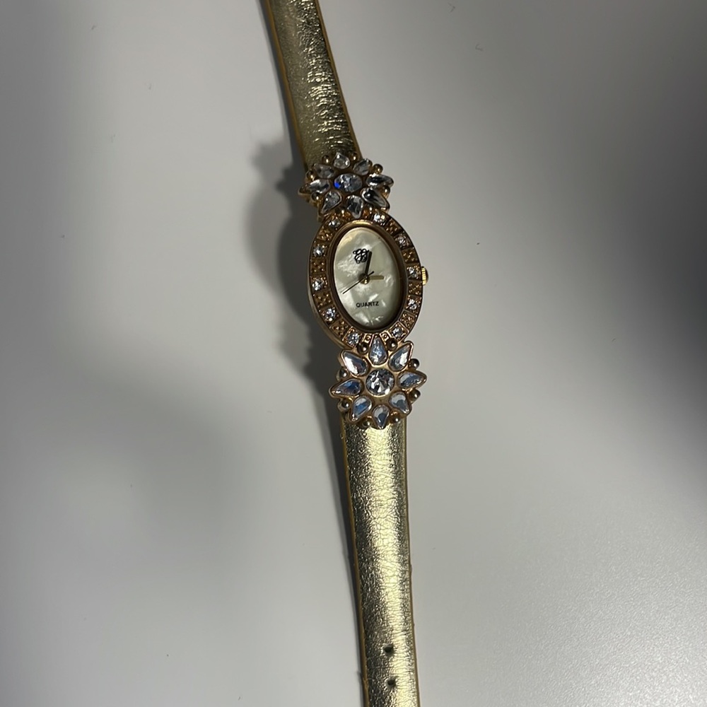 Stunning Watch - Picture 2 of 5
